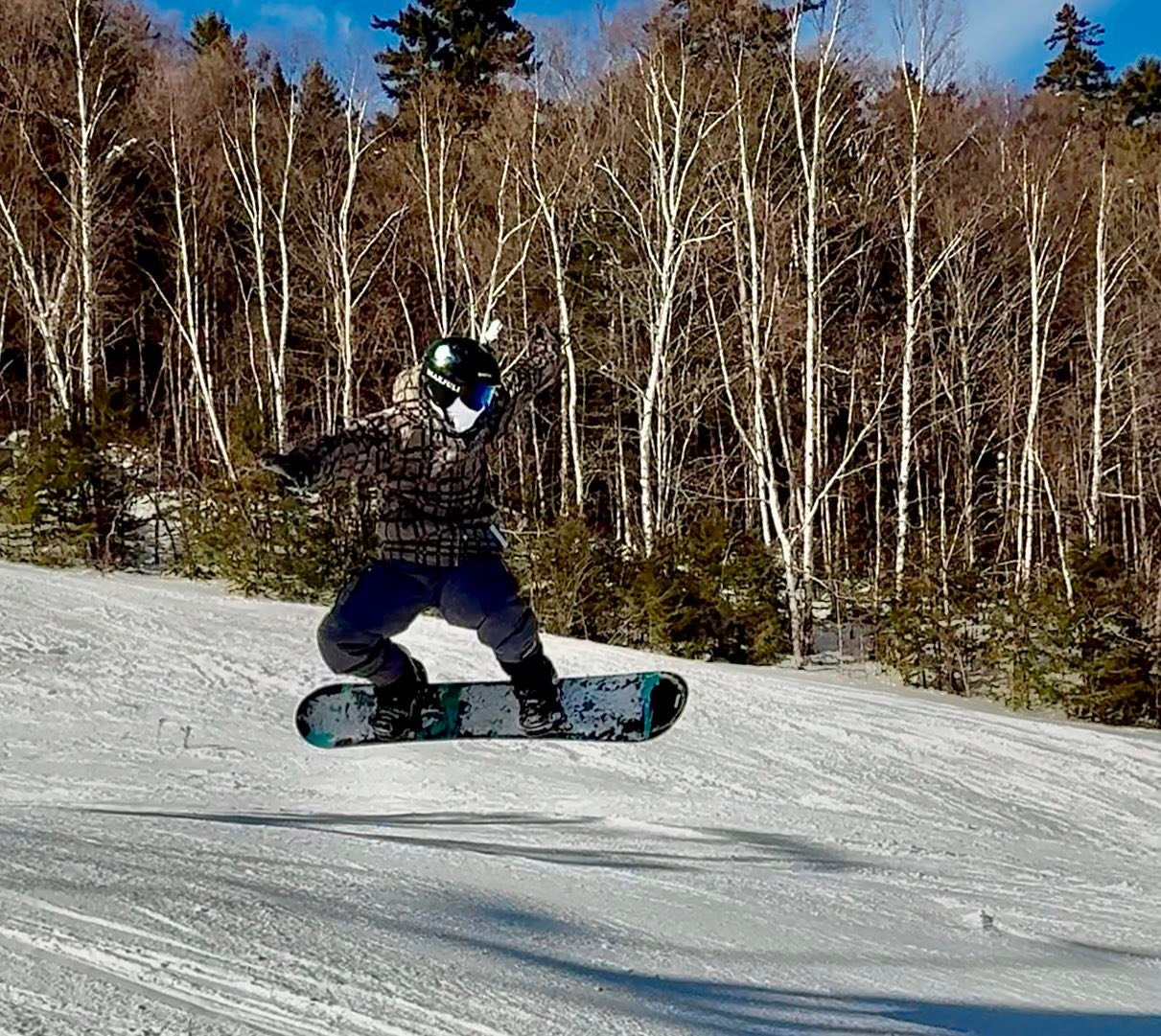 burton custom 2018 snowboard Flying V  Skiis & Biikes The camber is dialed for powerful turns and poppy precision with weight distributed evenly across the entire board for continuous edge control from tip to tail. Burton Custom Camber Snowboard -