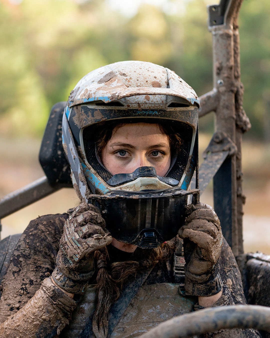 can am dirt bike helmet VX38 MX Adult Captain American / Gloss A larger chinbar intake plus upper exhaust vents keep you cool no matter how heated the session gets Can-am helmets for off-road protection
