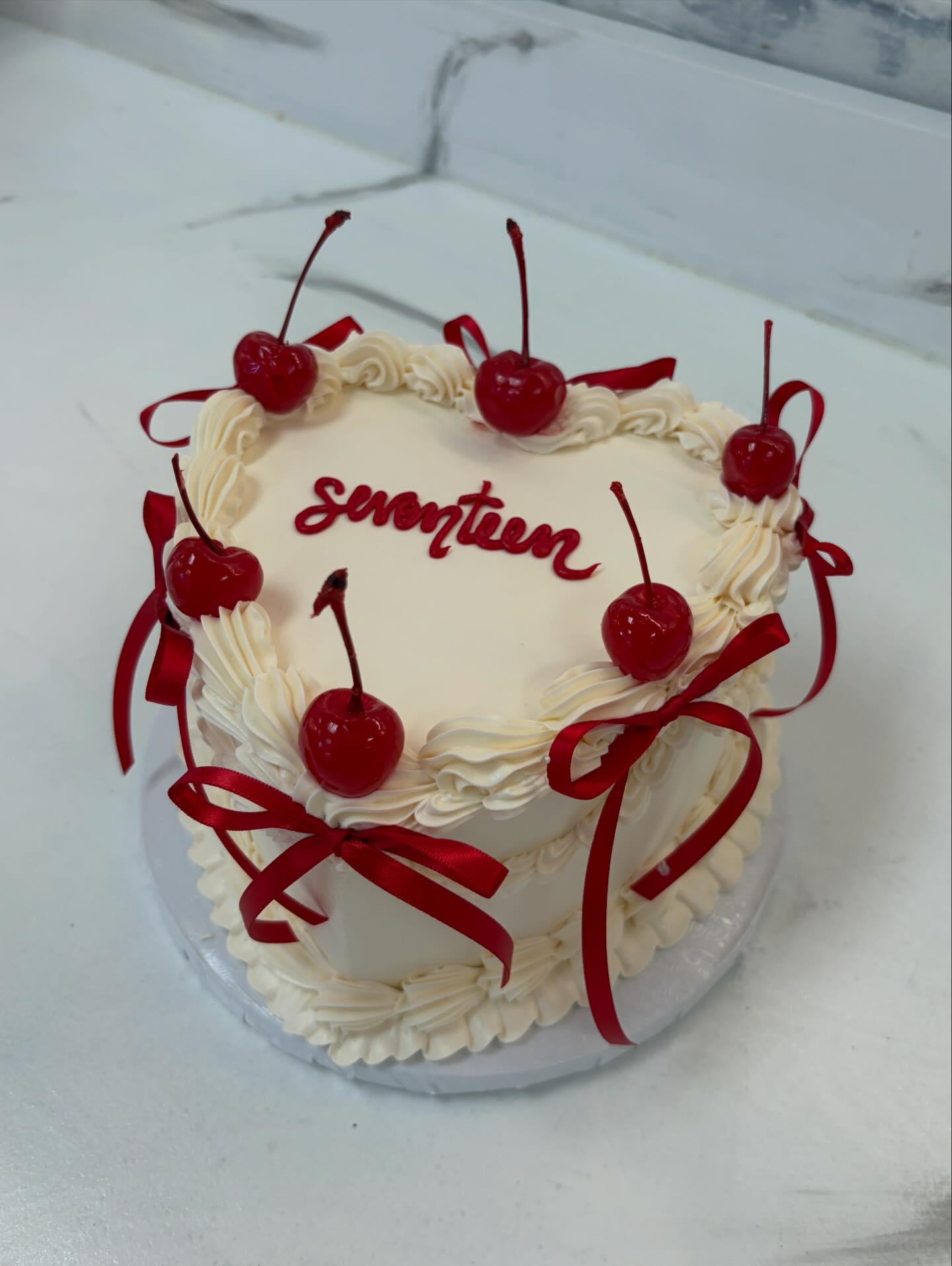 Red - 🍒Seventeen never looked so sweet🍒 Vintage heart cake finished ...