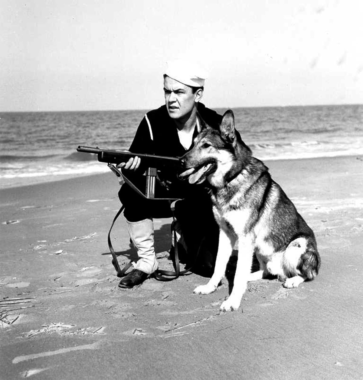 Coast Guard beach patrols on Oregon coast during WWII