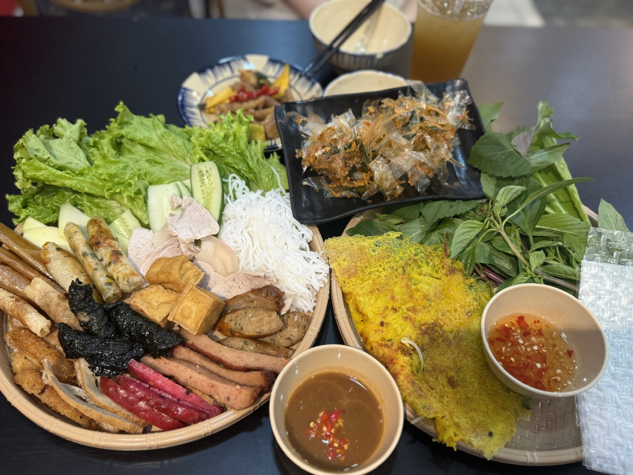 Buffet Cuốn 89k | Ho Chi Minh City