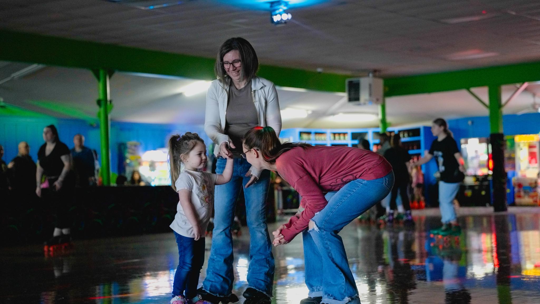 Did anyone else’s parents just DROP... - Bells Skating Rink | Facebook