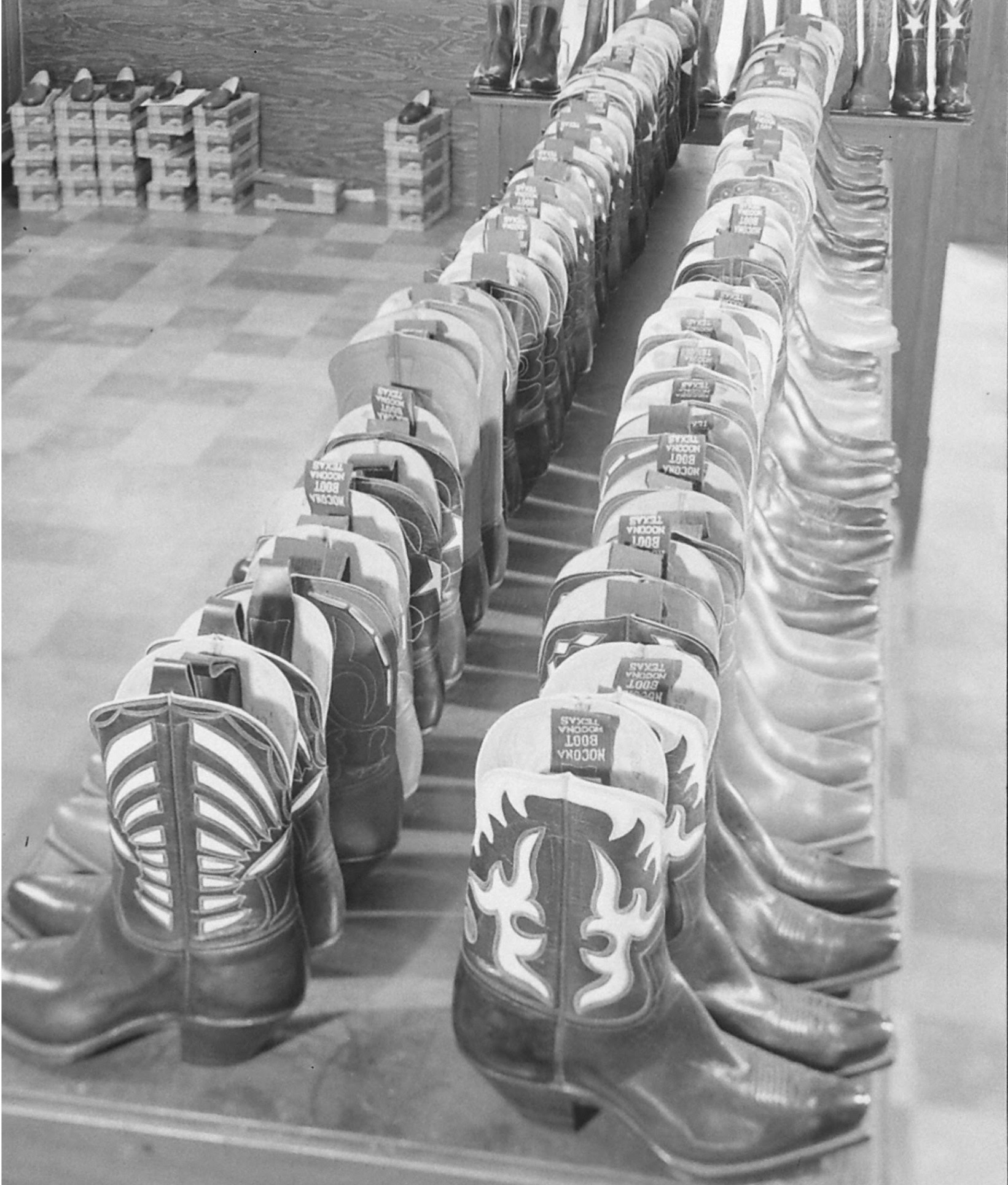 In 1925 her brothers moved the family boot factory to Fort Worth
