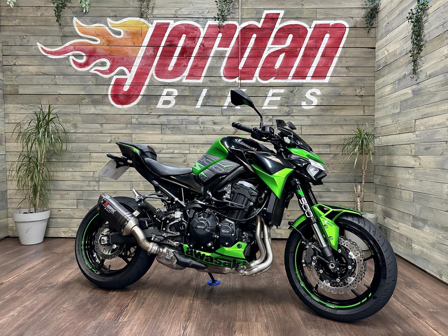 2020 Kawasaki Z900 ABS for sale with Akrapovic exhaust