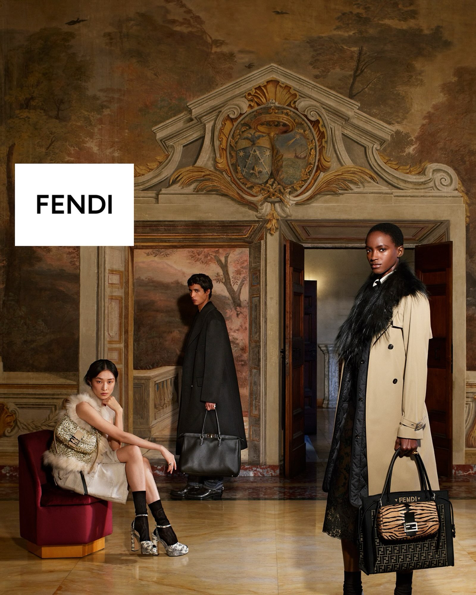 FENDI☆ROMA☆アクセサリー☆美品☆翌日発送 FENDI☆ROMA☆アクセサリー☆美品☆翌日発送 FENDI☆ROMA