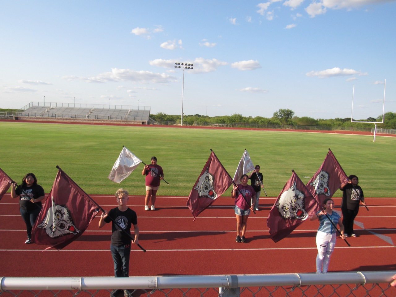 Dilley Mighty Grey Wolf Bands | Dilley TX