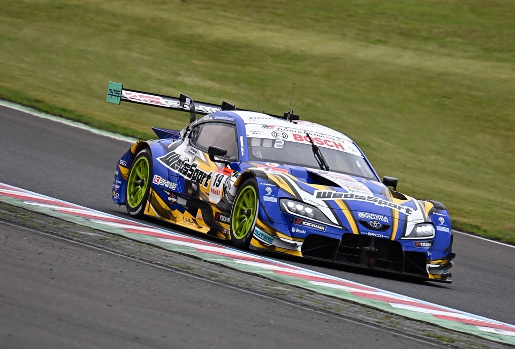 数量限定、WedsSport Racing Gals（南真琴さん、成沢紫音さん、有栖未