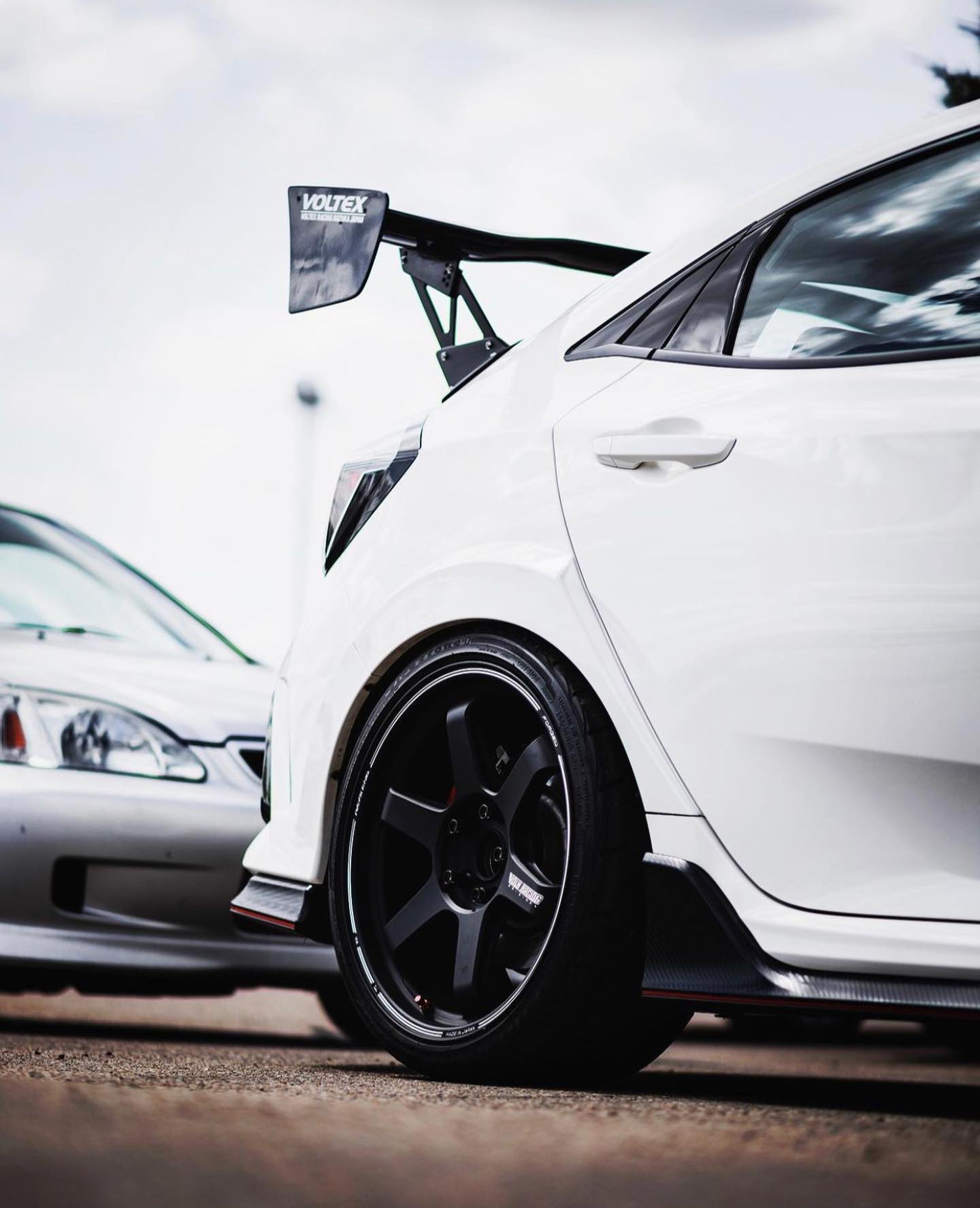 RAYS Wheels USA - HONDA Civic Type R on VOLK RACING TE37...