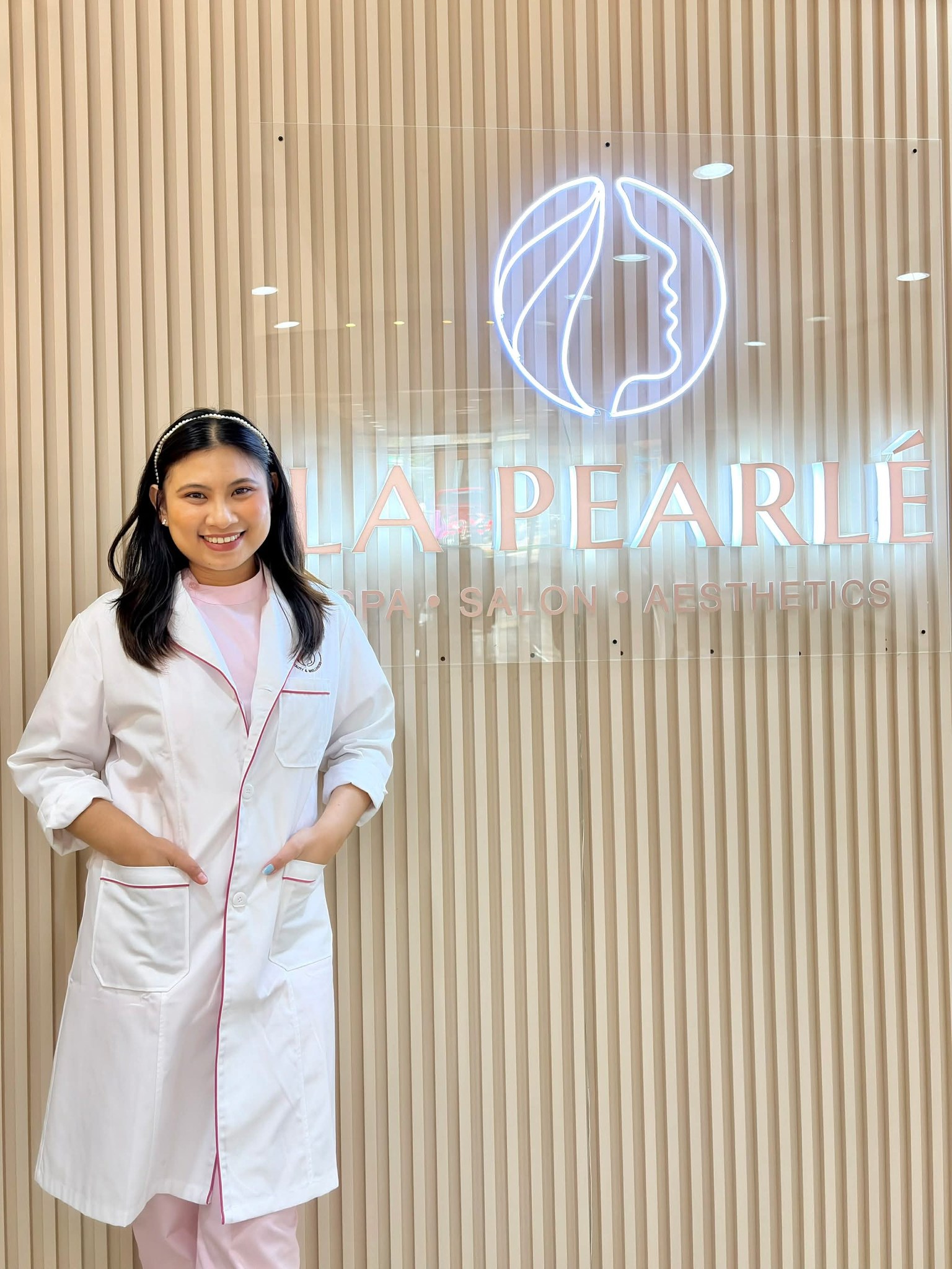 glutathione injection price in philippines ✨ COMPLETE DOSE OF ✨ A little glow, a little self-care, a whole lot of confidence. 🤍 RN Bea is happy to assist you. 💙 ✨ Supports antioxidant protection ✨ Helps dihexa stability oxidation ph cologin Size:25G