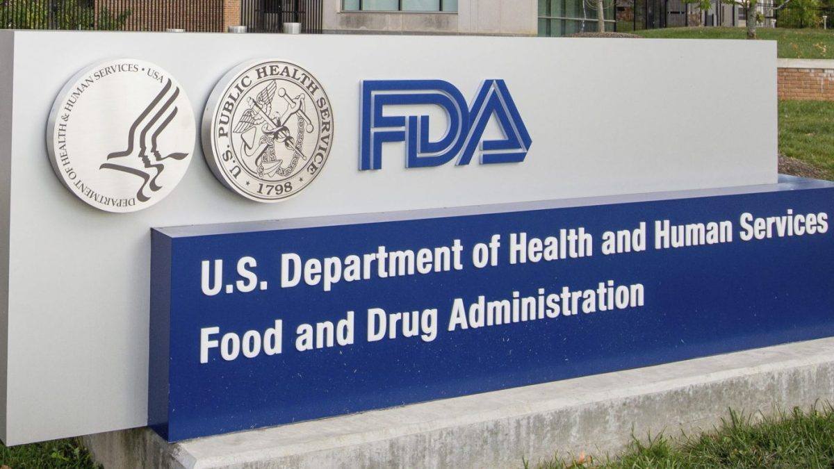 The Food and Drug Administration's (FDA) committee on compounded drugs on Thursday broke with agency scientists and voted in favor of adding peptides to the list of substances compounding pha…