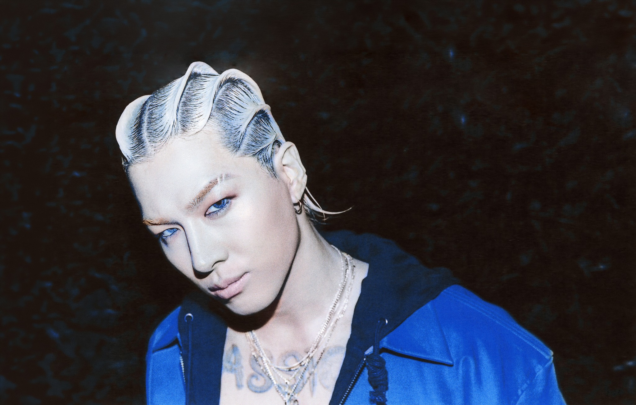 TAEYANG 'QUINTESSENCE' 2026.05.18 6PM (KST) Pre-Save & Pre-Order