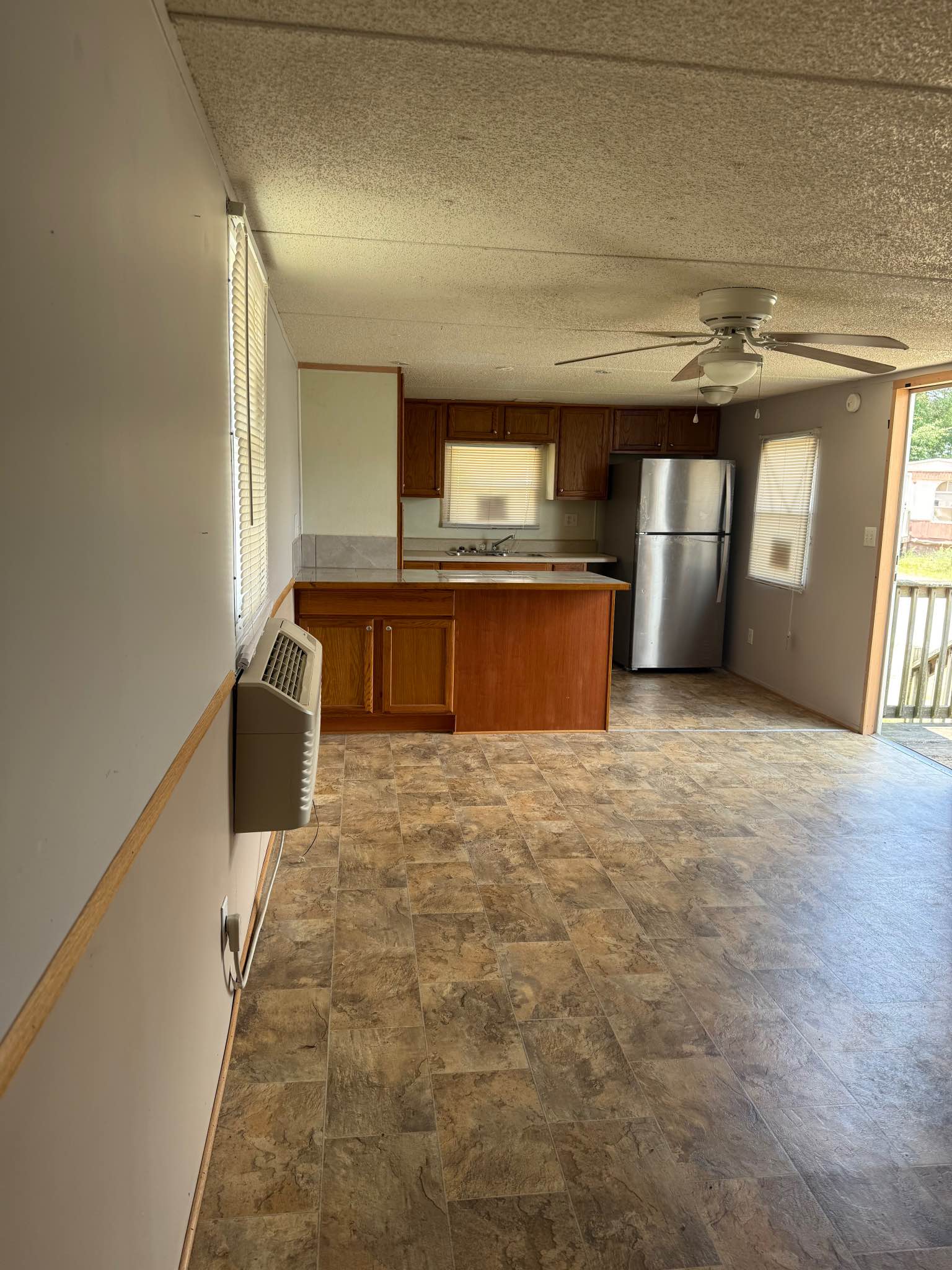 Best HD Pictures about  1 Bed 1 Bath House For Rent  with No AI Images