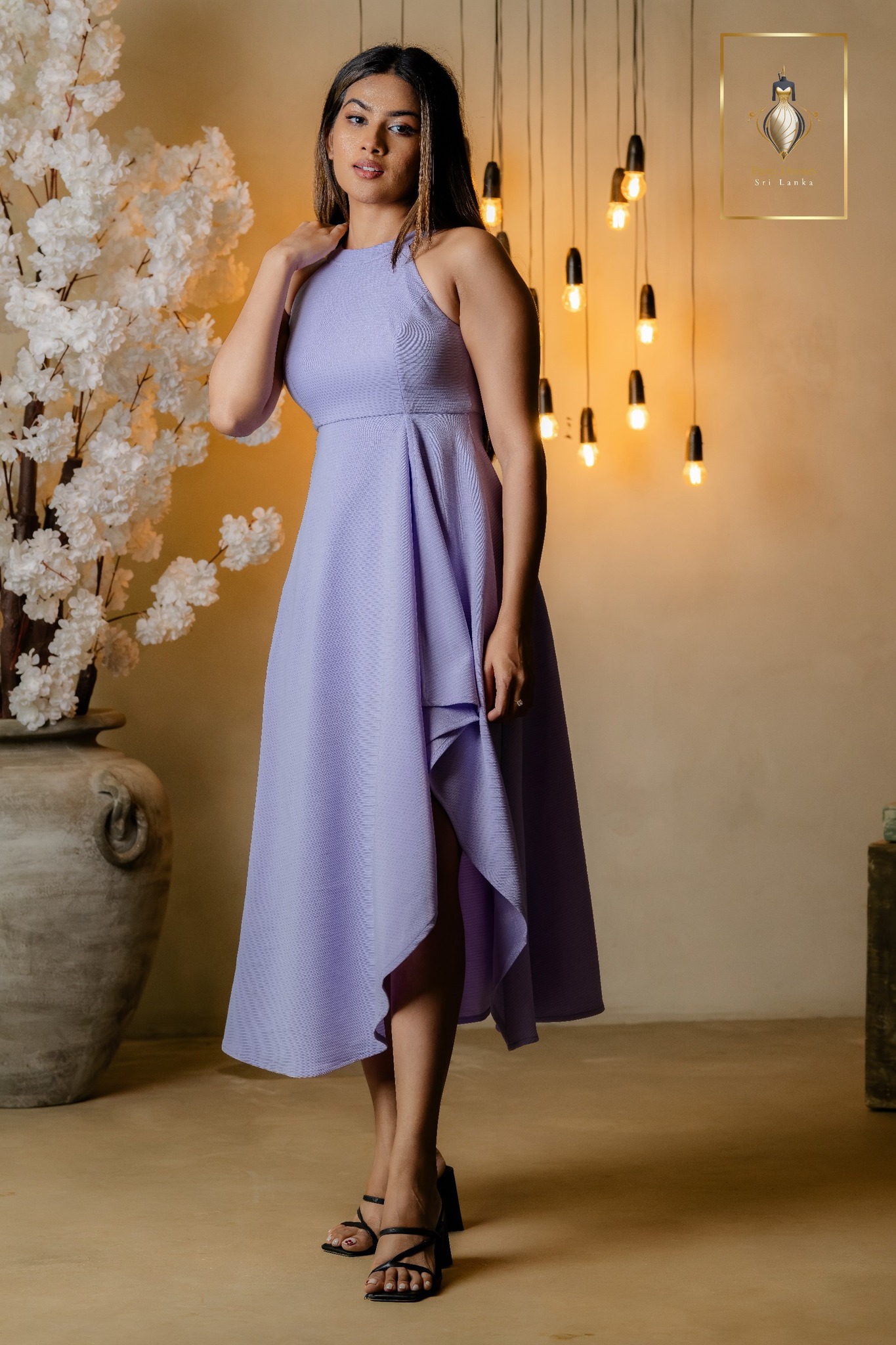 Get ready to dazzle this Christmas 🌟👗 Share your best festive looks. Model wears : Uk 8