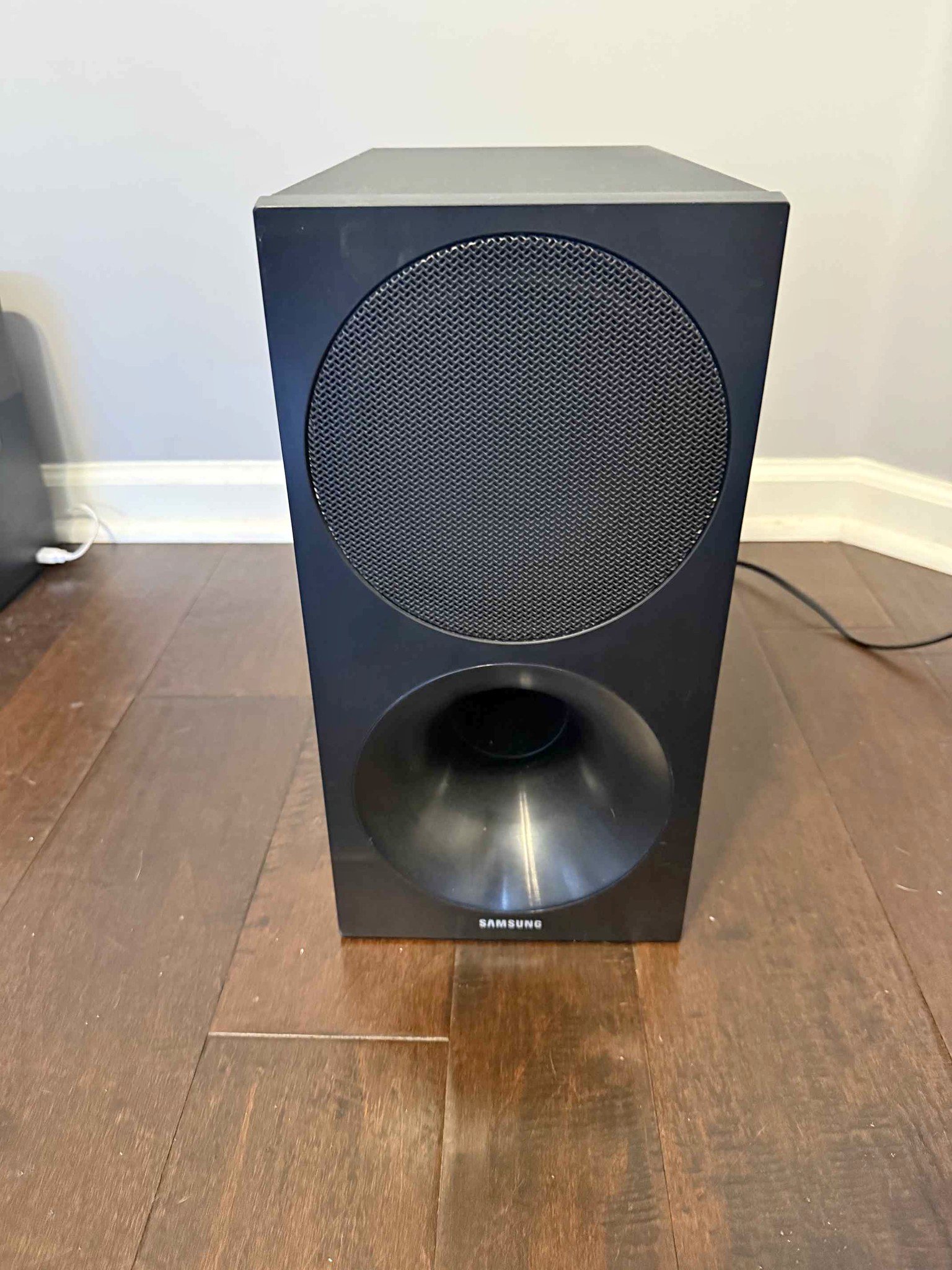 Yamaha ATS-1520 Soundbar with YST-FSW050 Powered Subwoofer – Optical ...