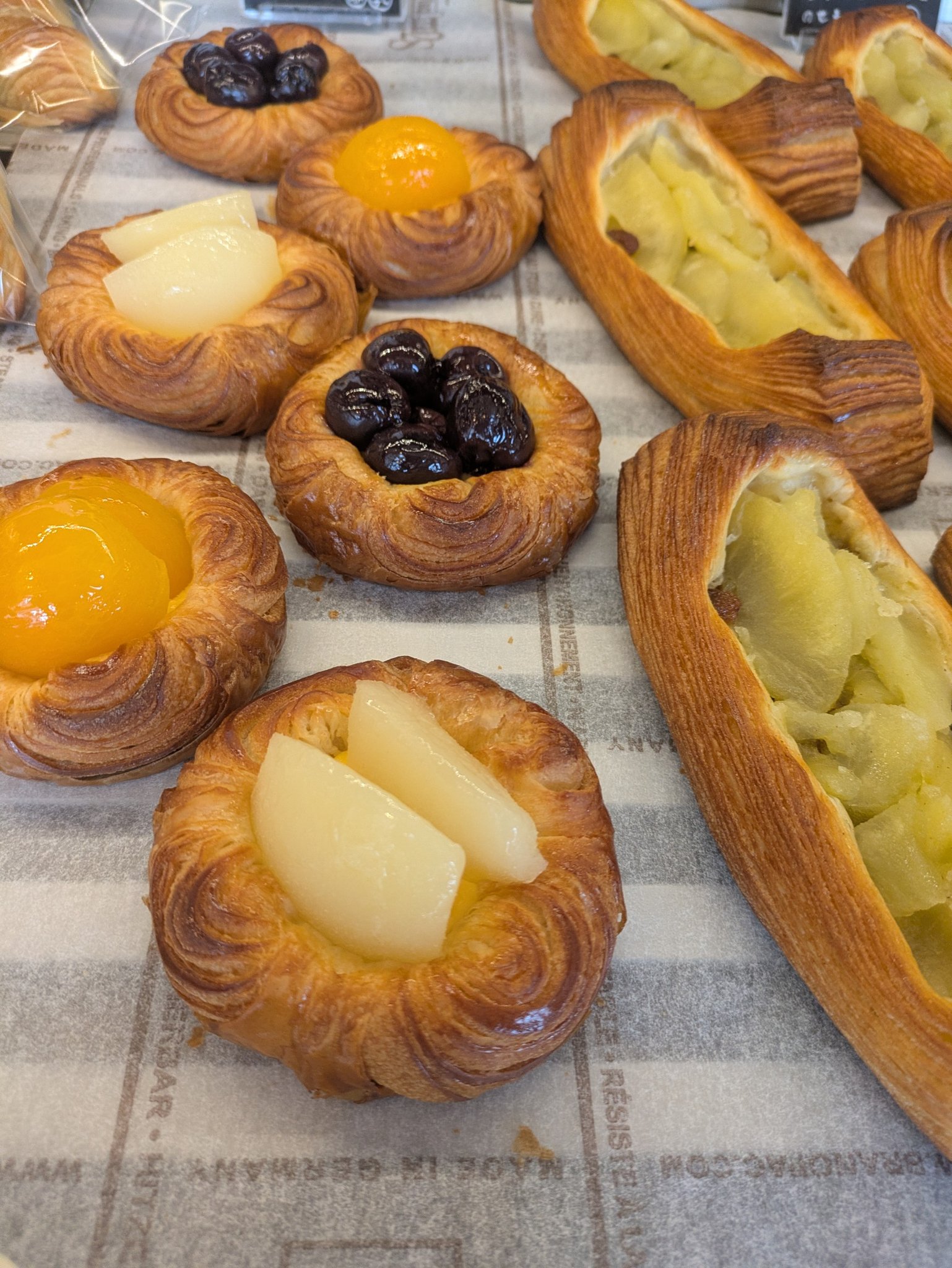 グーグーベーカリー (@GUGUBAKERY) • Facebook