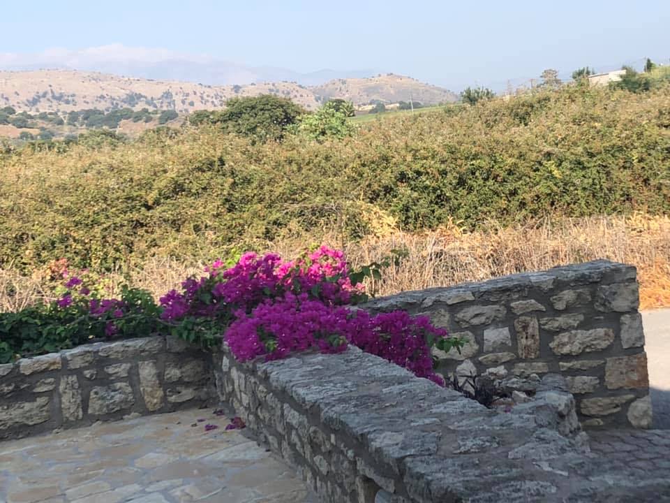 Villa Jessica Crete -Rentals”.