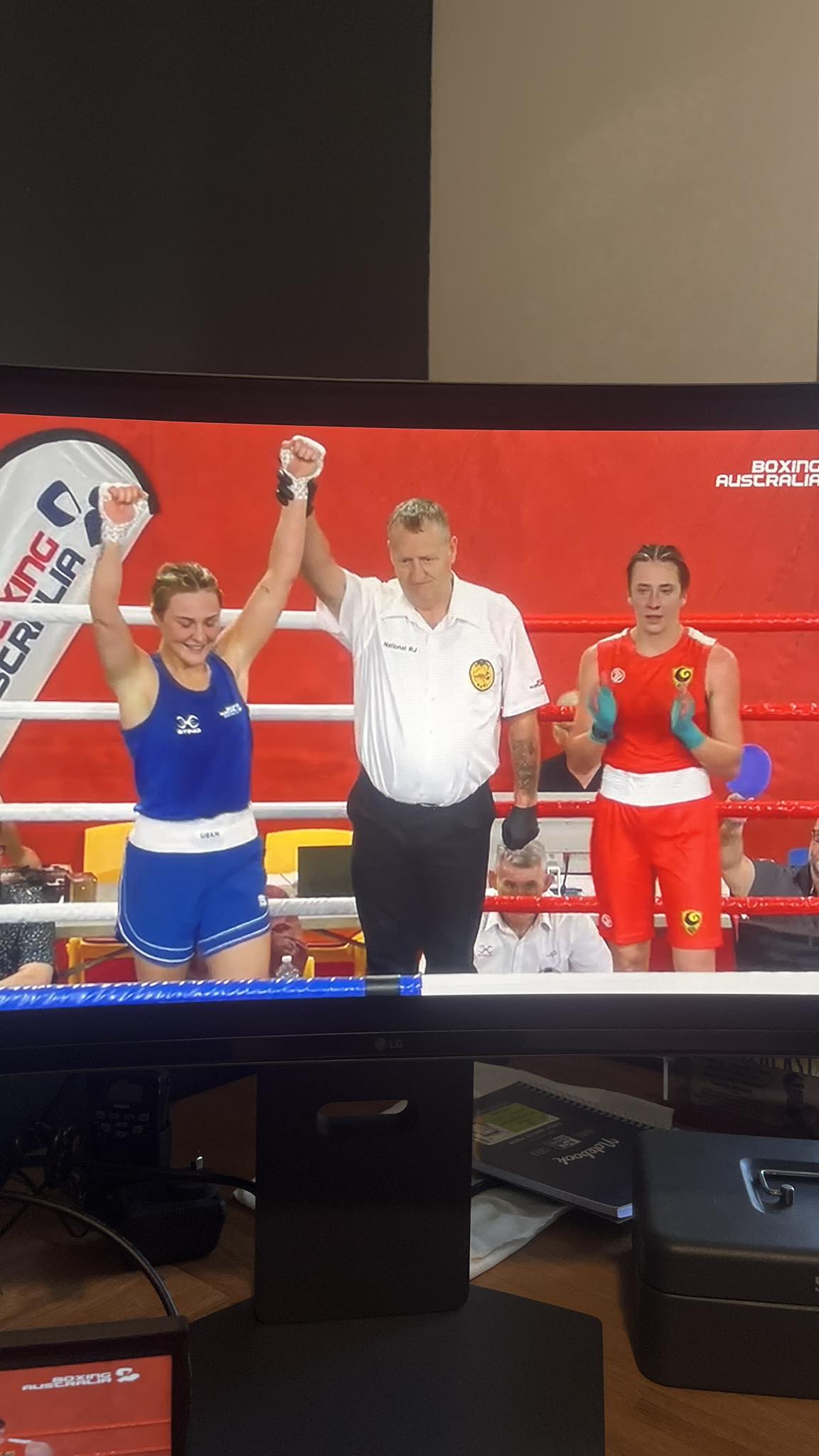 Les Bentlin - 🥊 BENTLINS BOXING RAFFLE WINNER! 🥊 A massive... | Facebook