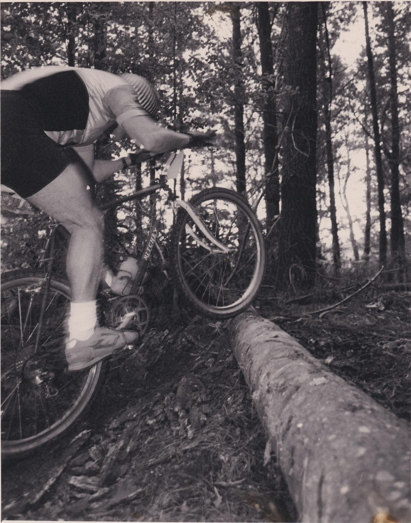 Early 90s vintage mountain bike details