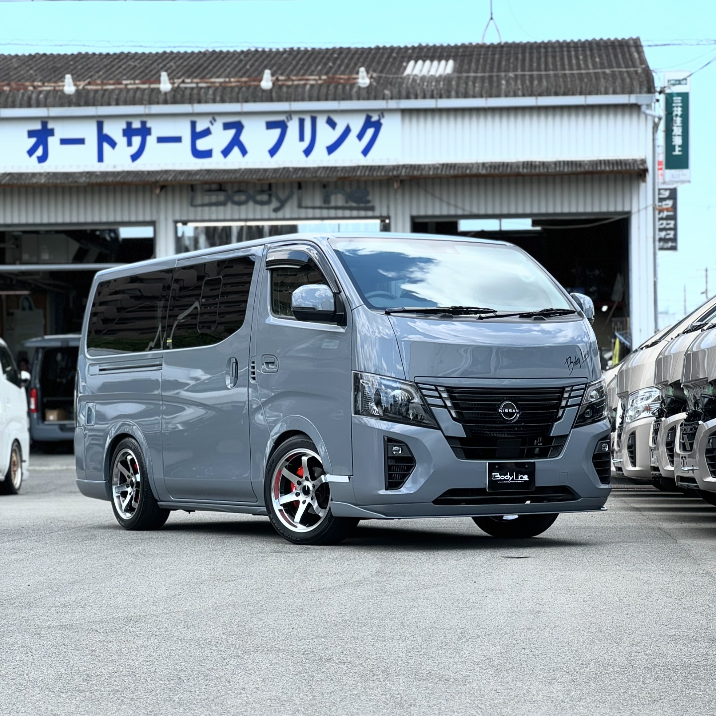 ステルスグレーキャラバンのカスタムを一挙ご紹介】 現行の2型 