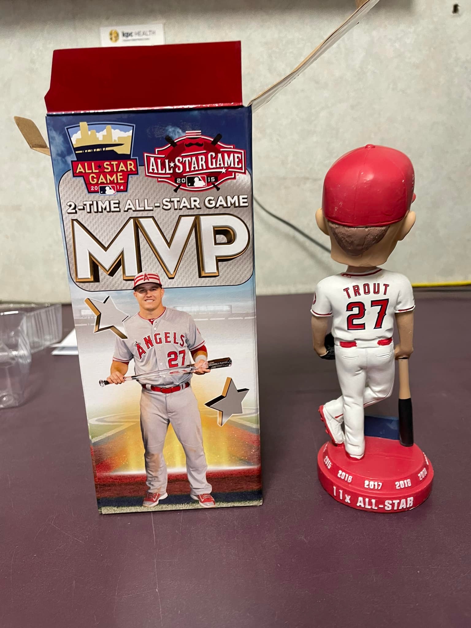 Anyone selling last nights Mike trout 400 HR bobble head? I have