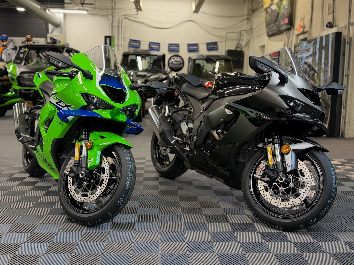 箱 The all new 2026 Kawasaki ZX-10R's are in stock and available here