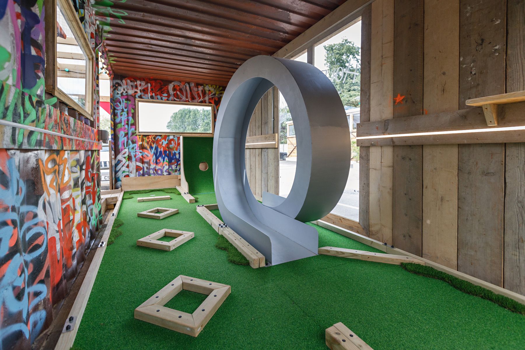 The Ffolkes - Talk birdie to me 🏌️‍♀️⛳ This 9-hole Container Golf ...