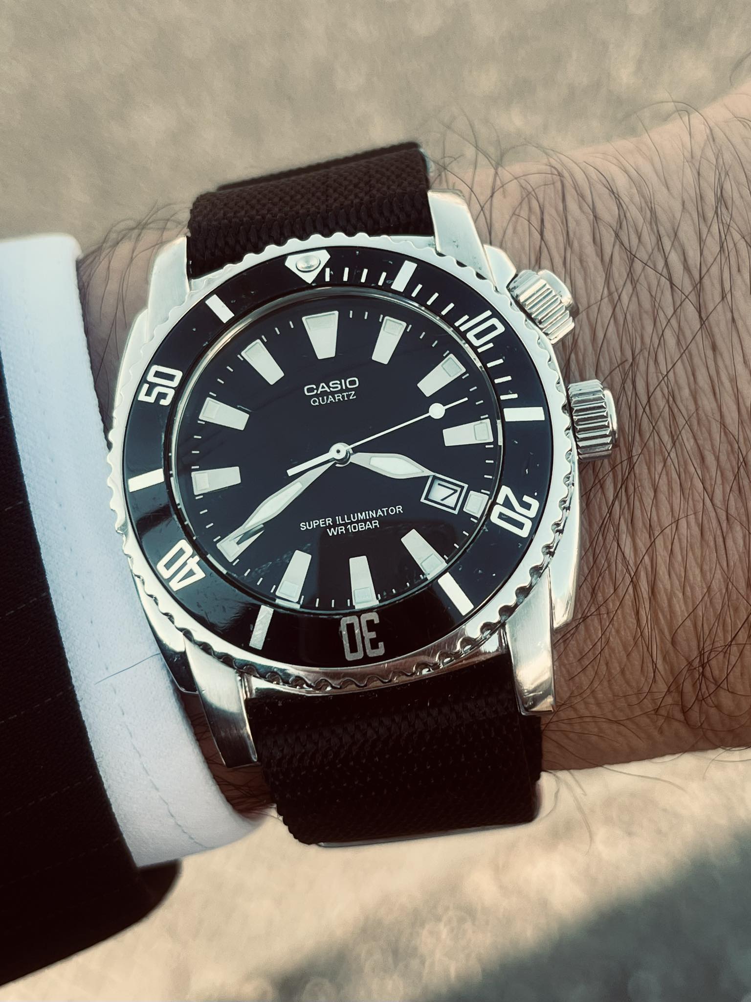 CASIO MTD-1049 SUPER ILLUMINATOR 50 iluino ree .10 10 CASIO QUARTZ