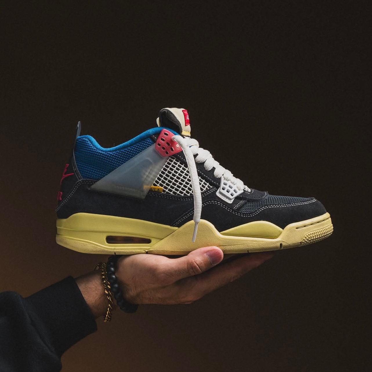 Air Jordan 4 Retro 
