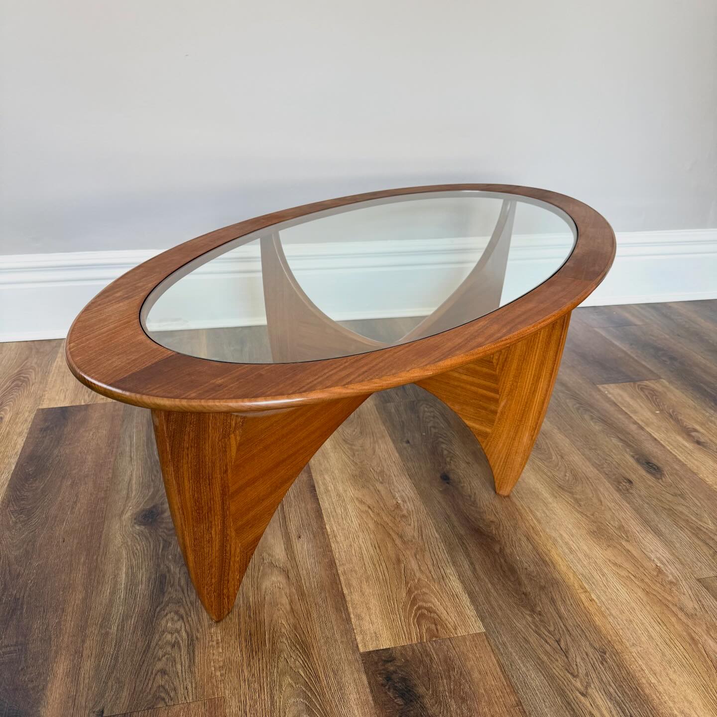▫️NEW IN ▫️ G Plan Astro Oval Coffee Table The iconic and 