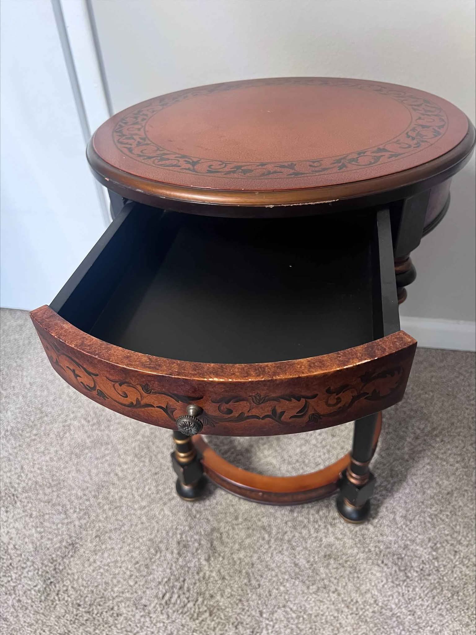 Set of 2 vintage Bombay Company round accent tables, each with a single ...