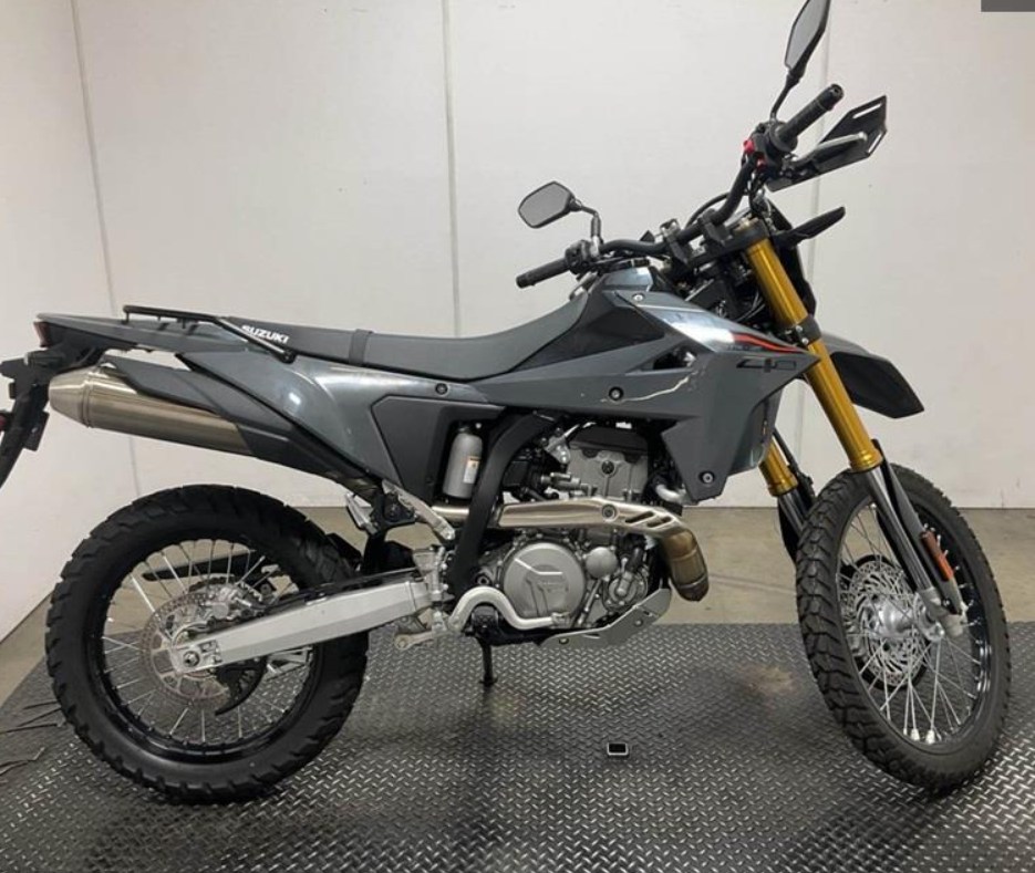 PUTS 作品 Both SOLD! 2025 Suzuki DR-Z4S with Zero miles! and 2025 Suzuki DR