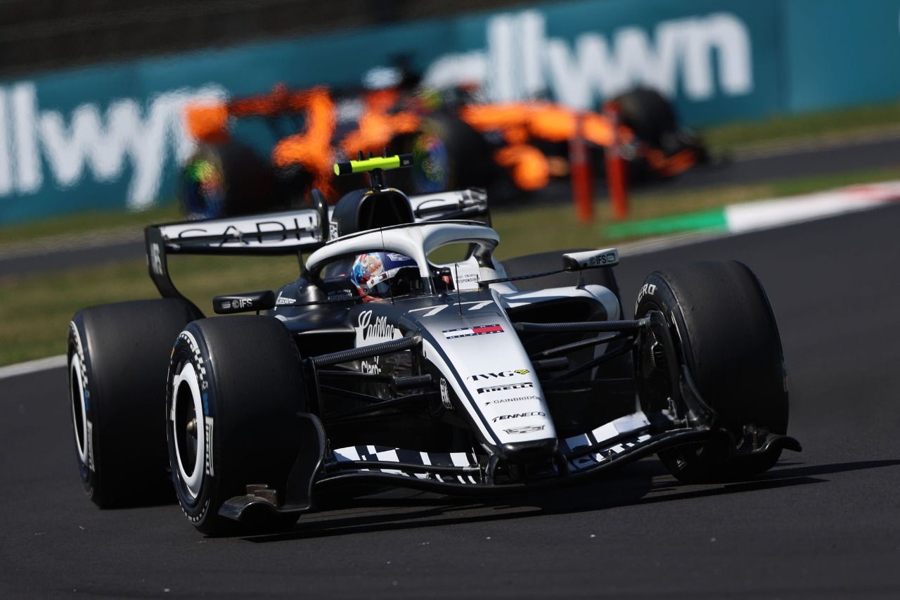 Valtteri Bottas (Cadillac) no 1° treino livre do GP do Japão de 2026.