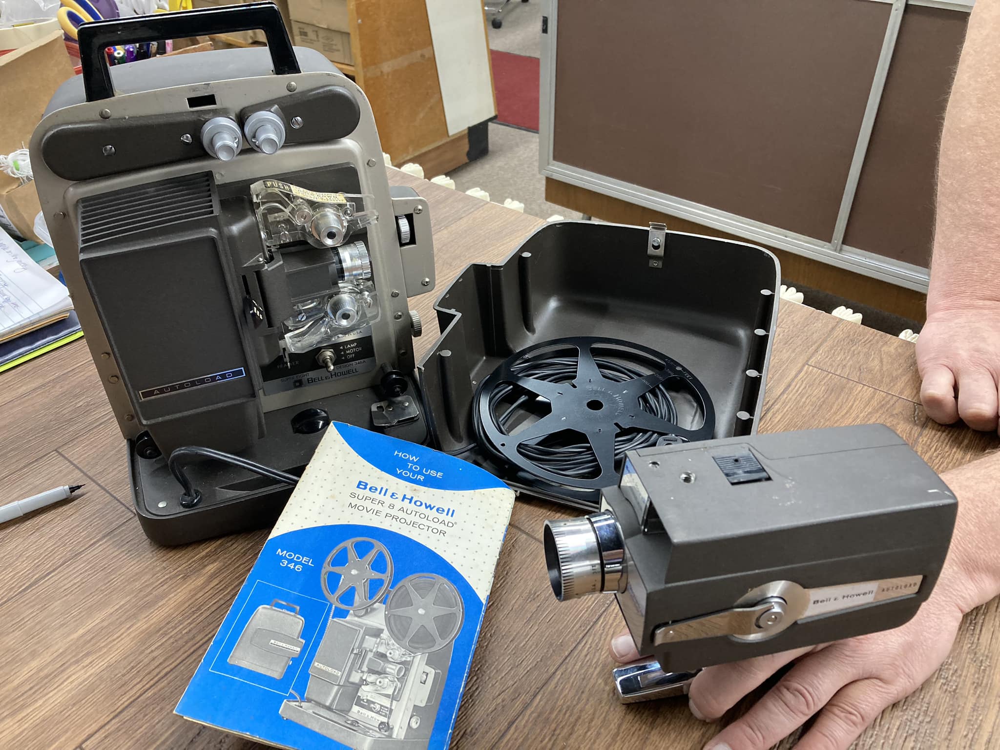 What is the value of a working Bell and Howell projector