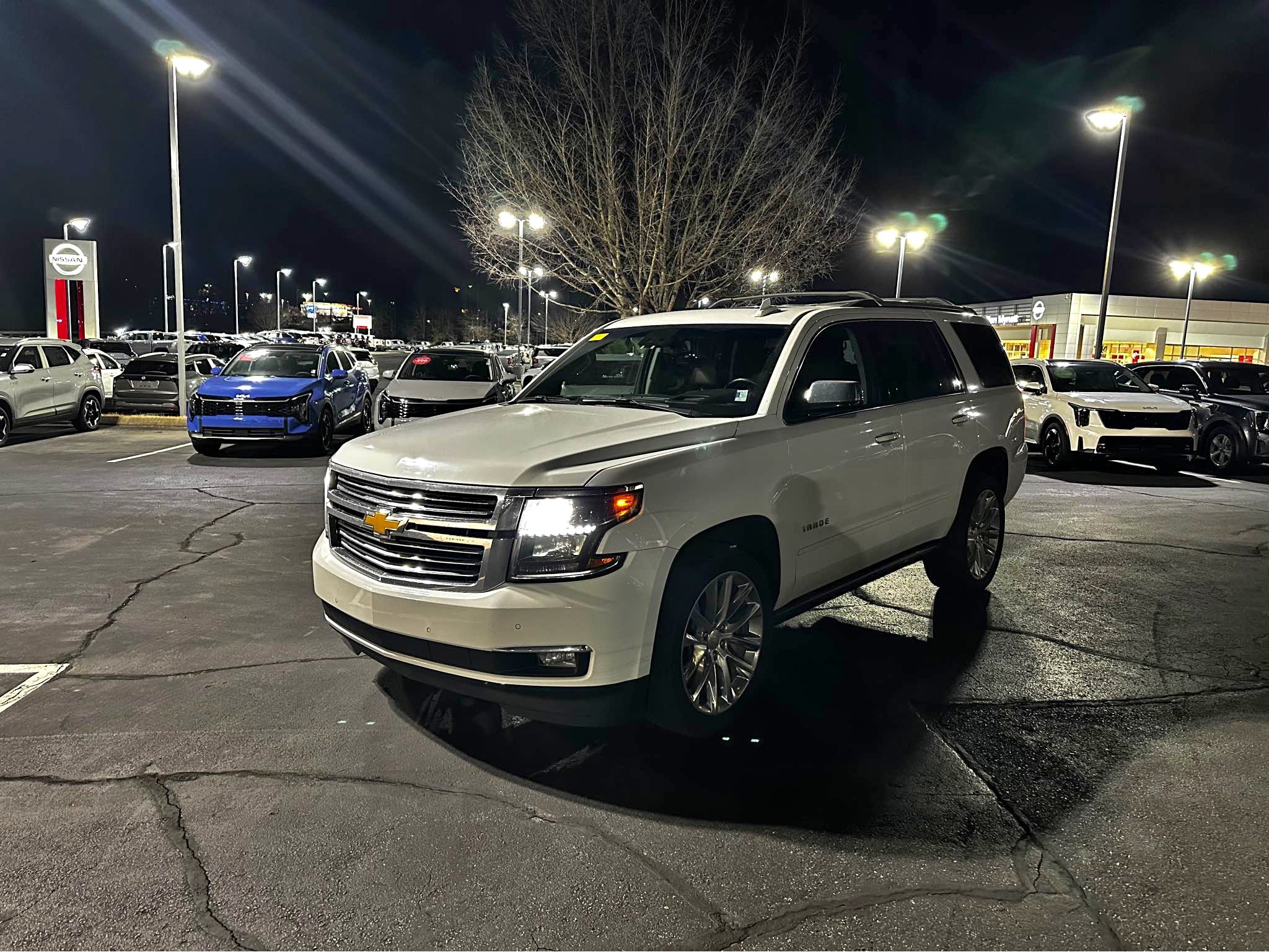 2019 Chevrolet Tahoe · Premier Sport Utility 4D - Cars & Trucks ...