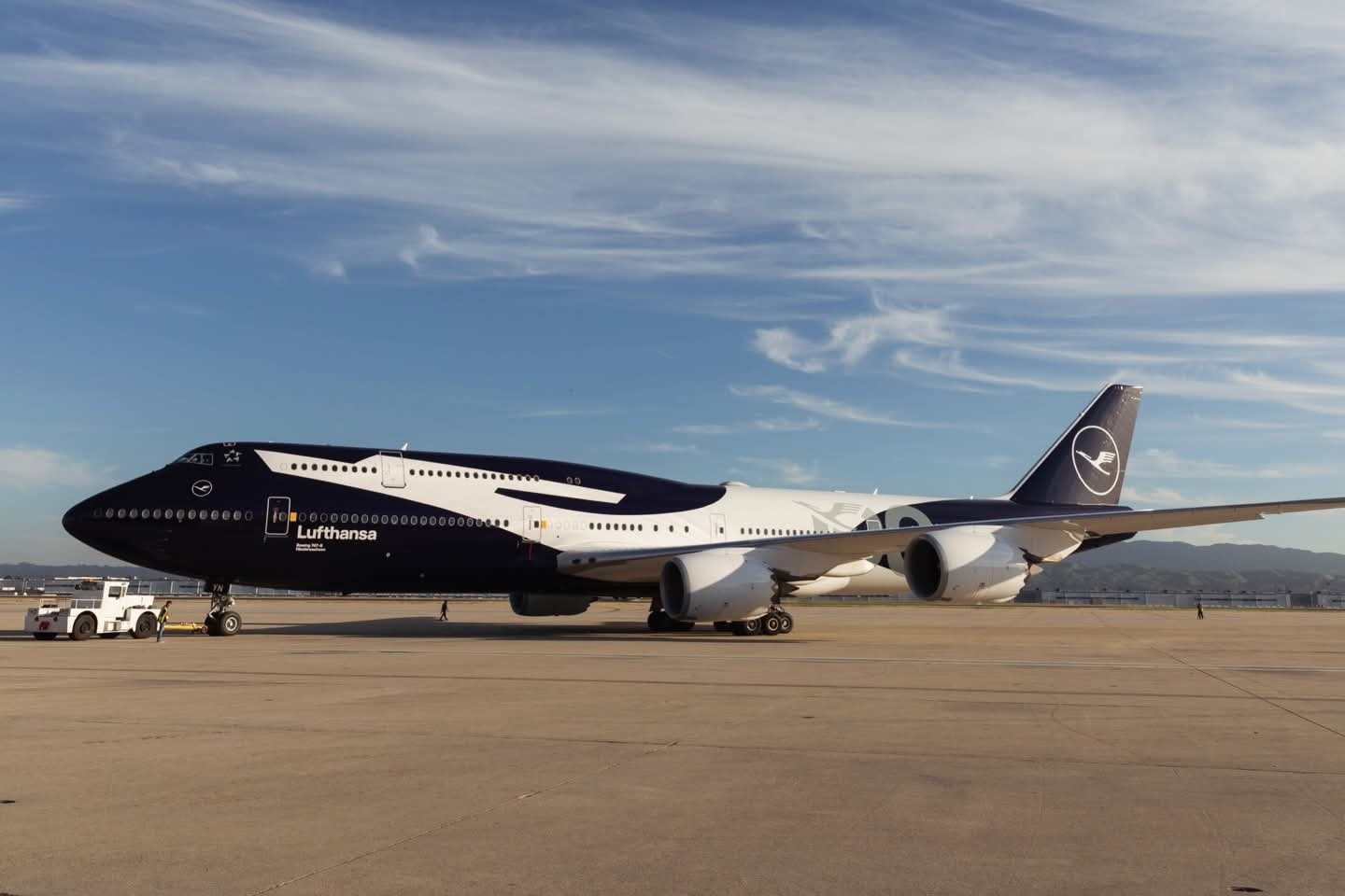 lufthansa has unveiled its sixth “100 Years” anniversary livery on