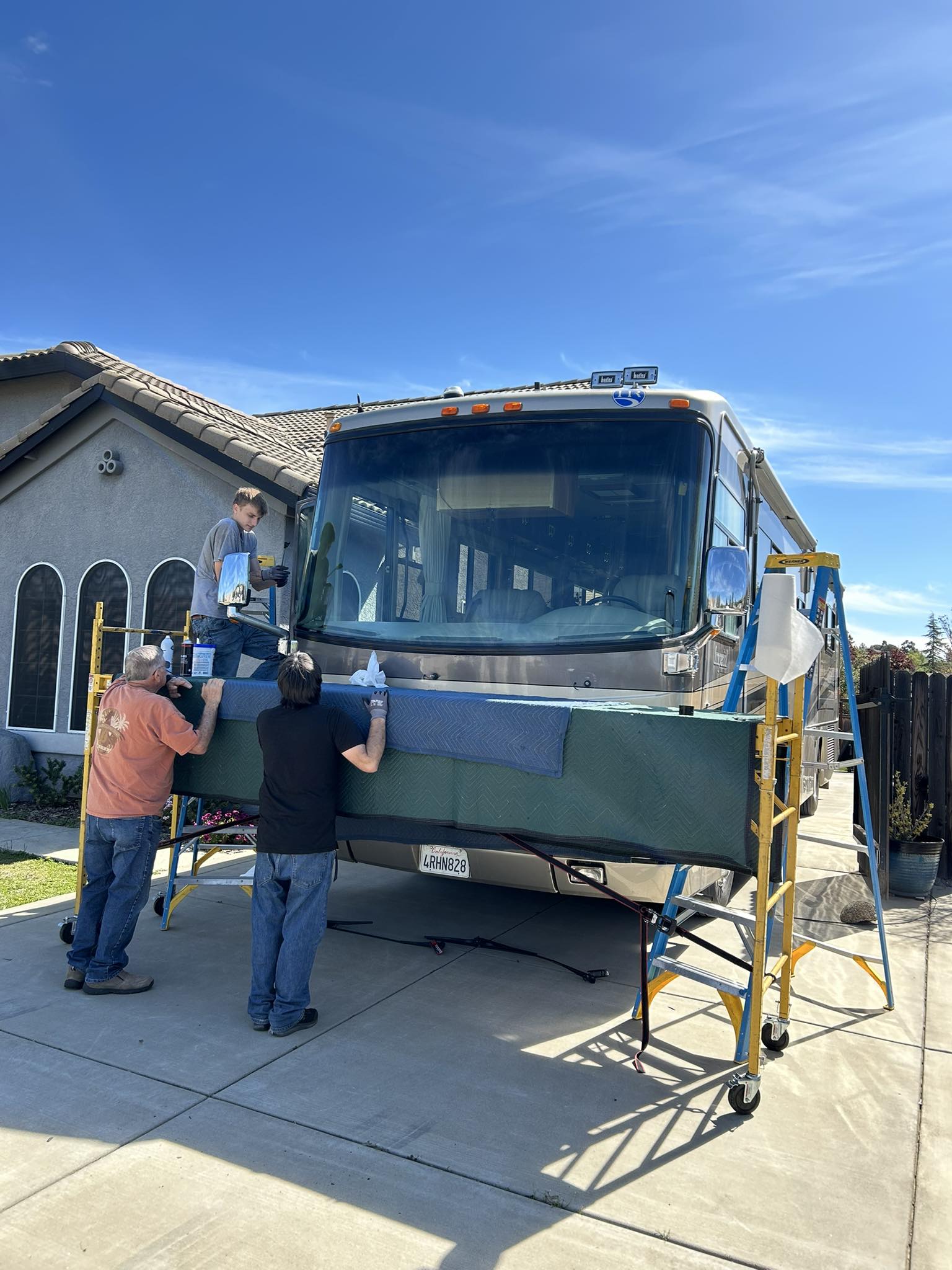 California RV Glass | Carmichael CA