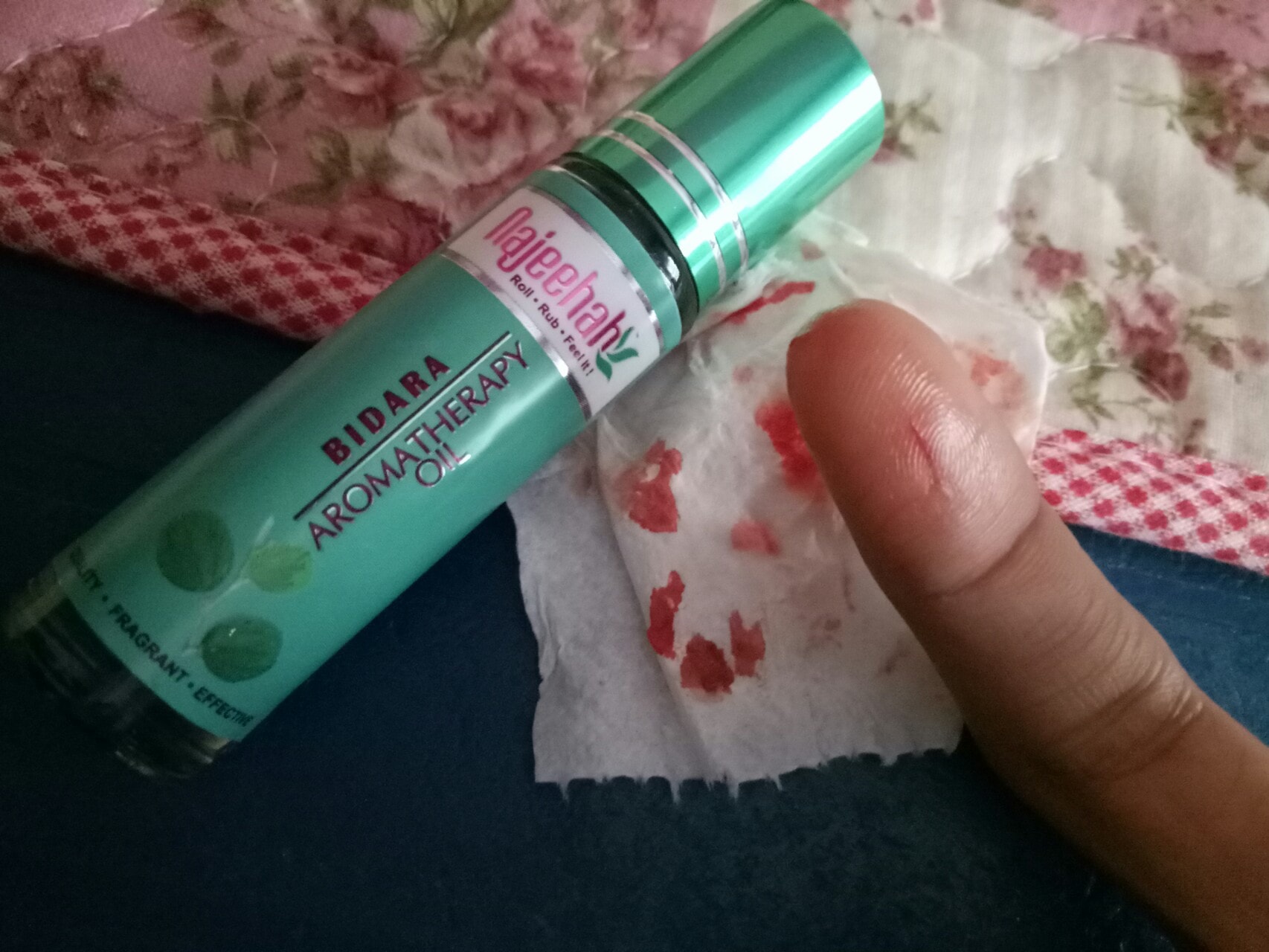 Najeehah Pendang - (Jari kena tin susu)😰 Masa husna dok buka² tin susu ...
