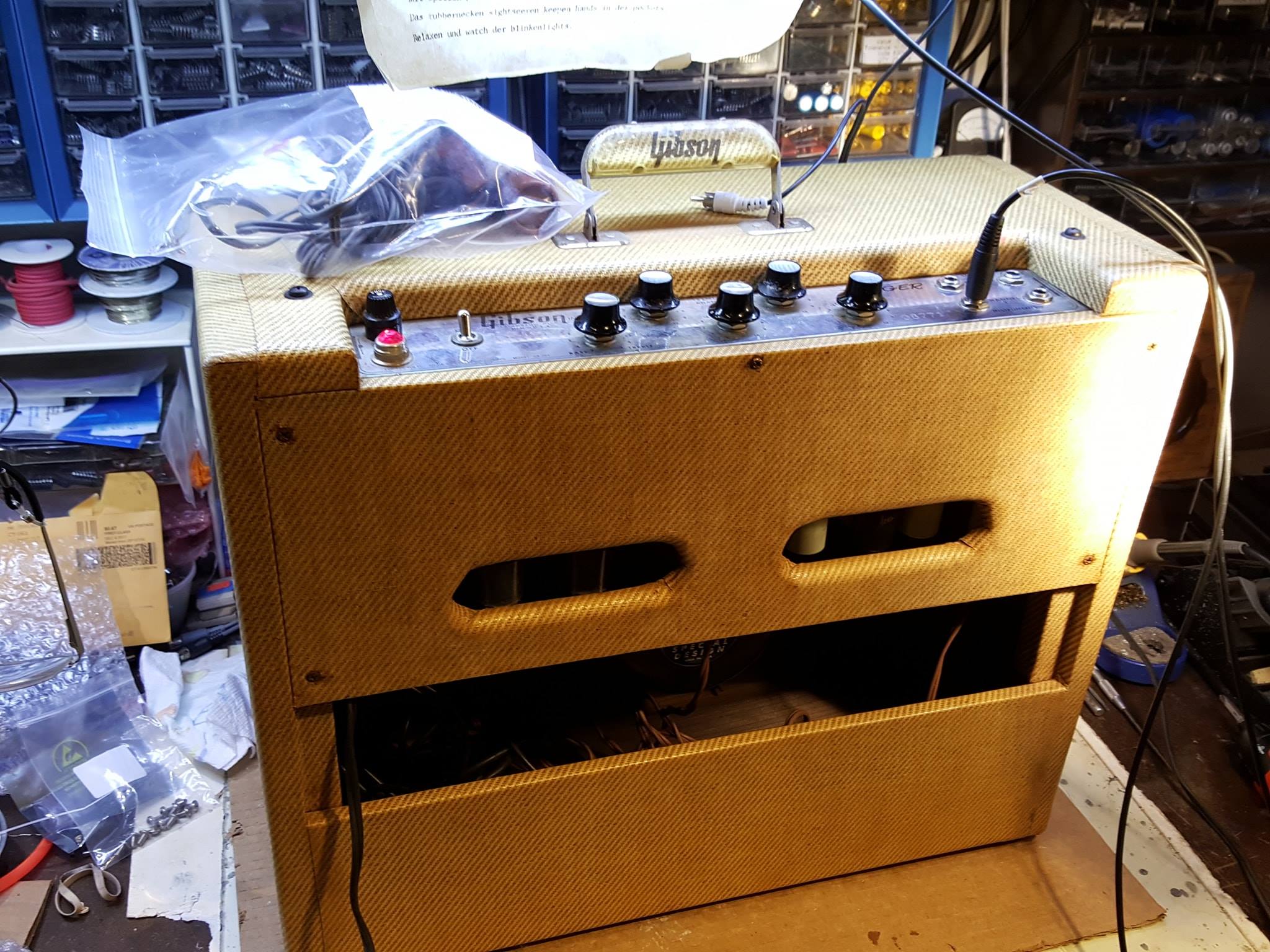 This Gibson Ranger amplifier is... - Amplifier Experts