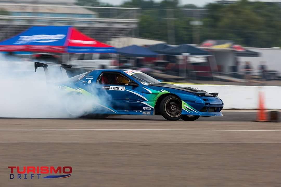 Turismo - Brian Peter showing the kids how it is done! Which driver is ...