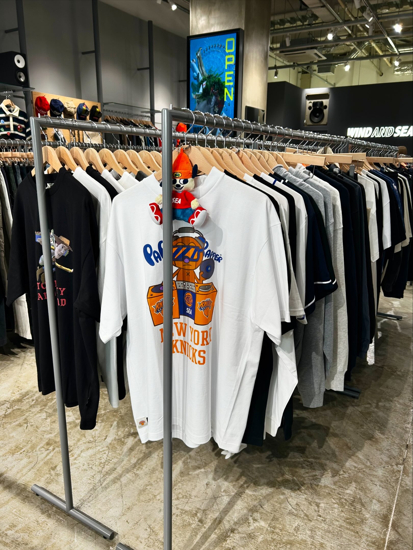 WIND AND SEA Tシャツ りんくうアウトレット店舗限定　ホワイト XL WIND AND SEA Tシャツ りんくうアウトレット店舗限定 ホワイト XL 新