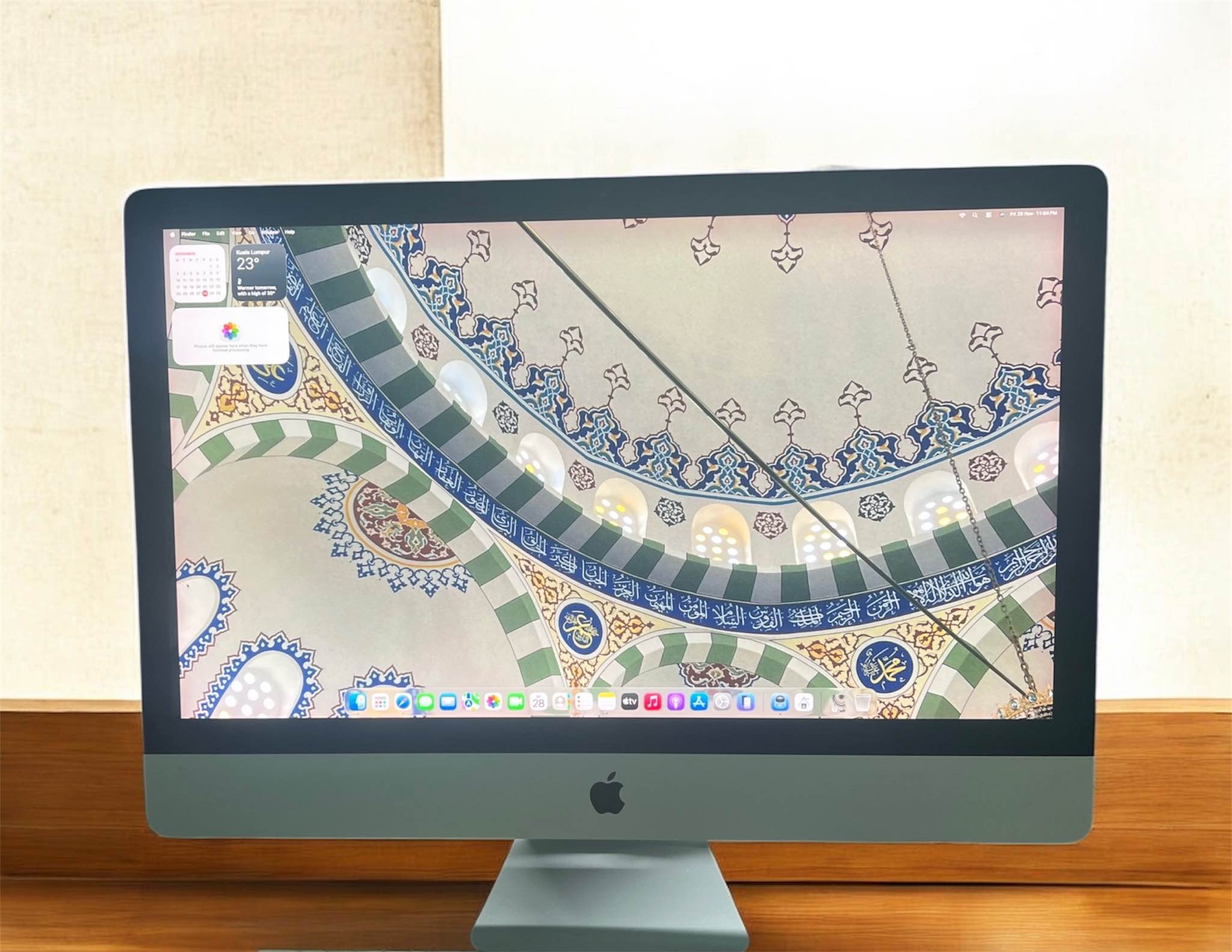 iMac 27inch 5k Retina display 2017 model Processor intel core i5 
