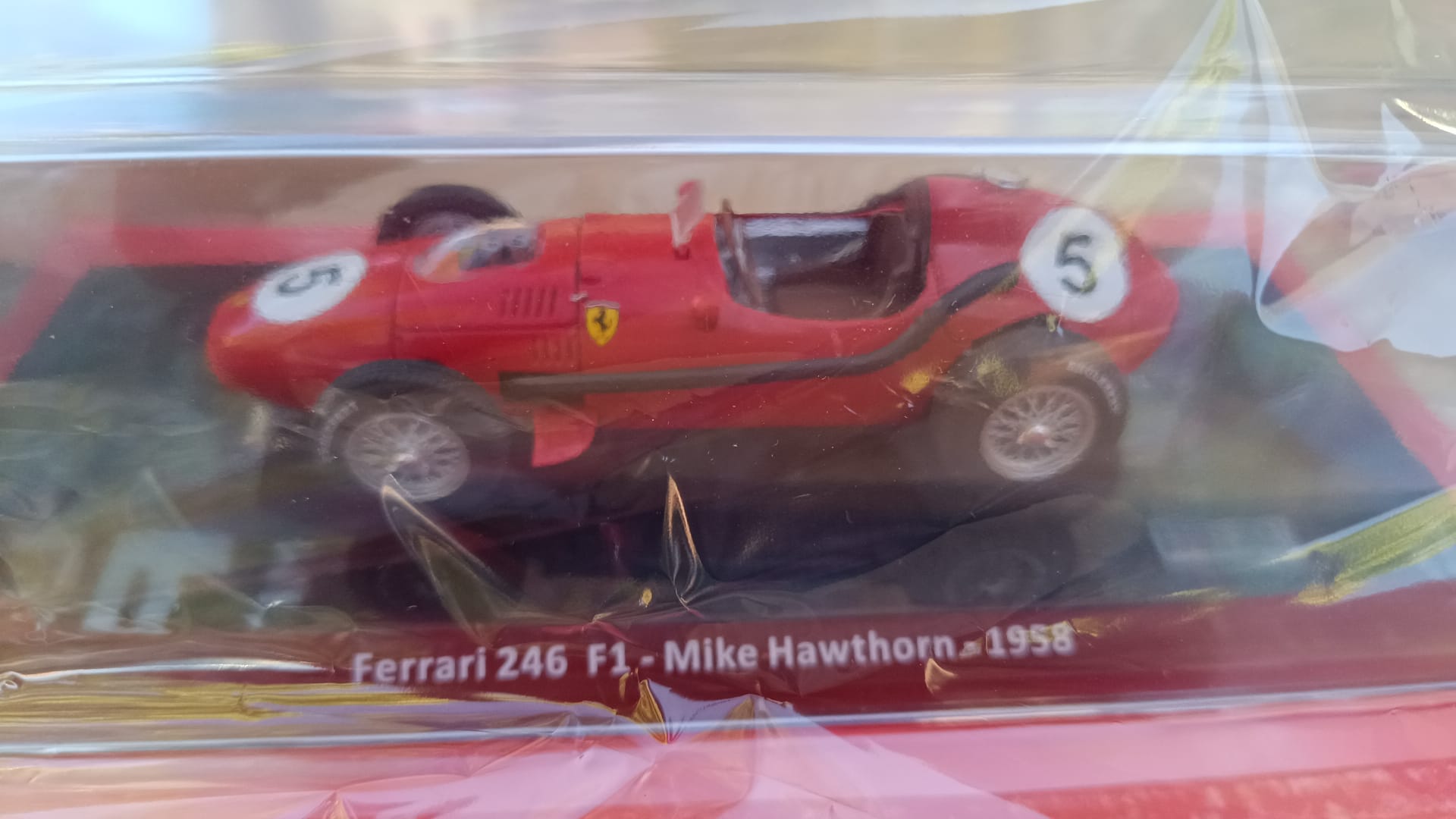 Modèle Réduit Ferrari F1 246 F1 - Mike Hawthorn 1958 - Échelle 1:24, Neuf