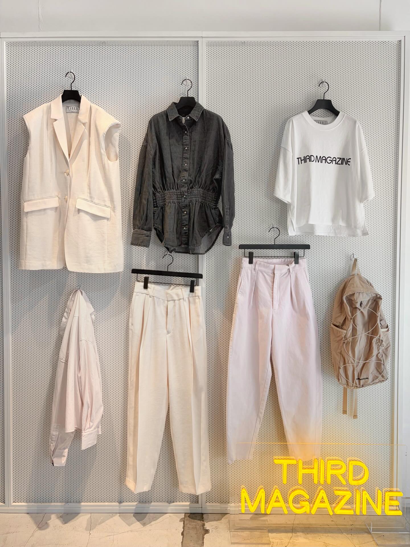 THIRD MAGAZINE サードマガジン伊勢丹限定ロゴスウェット美品 伊勢丹