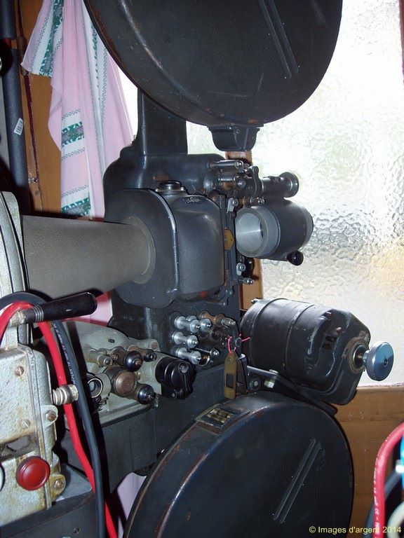 Débiteur Pour Projecteur 35 Mm - Pièce Occasion Fonctionnelle