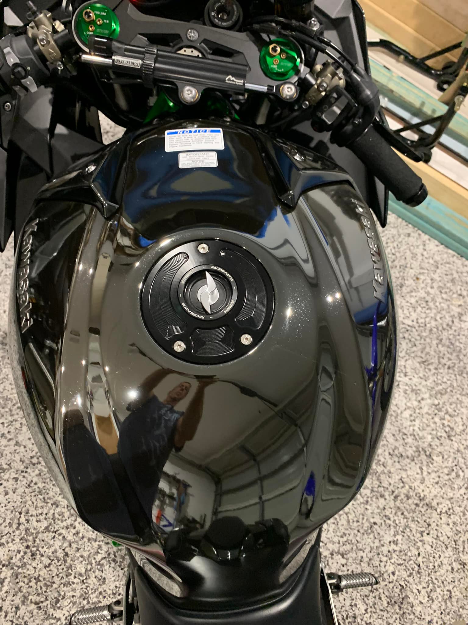 Racing fuel cap and base for Ninja 7?