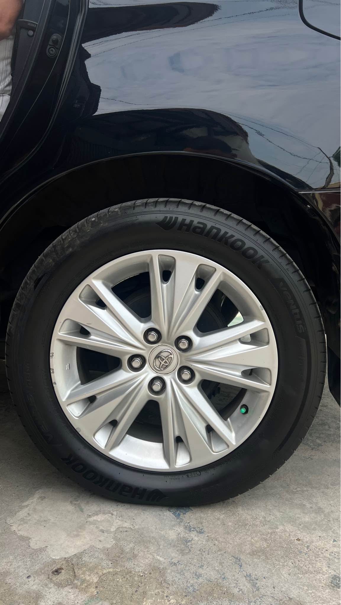 Vleg Innova Reborn R17 Tipe Q, Original Toyota PCD 5x114 - Car Wheels ...