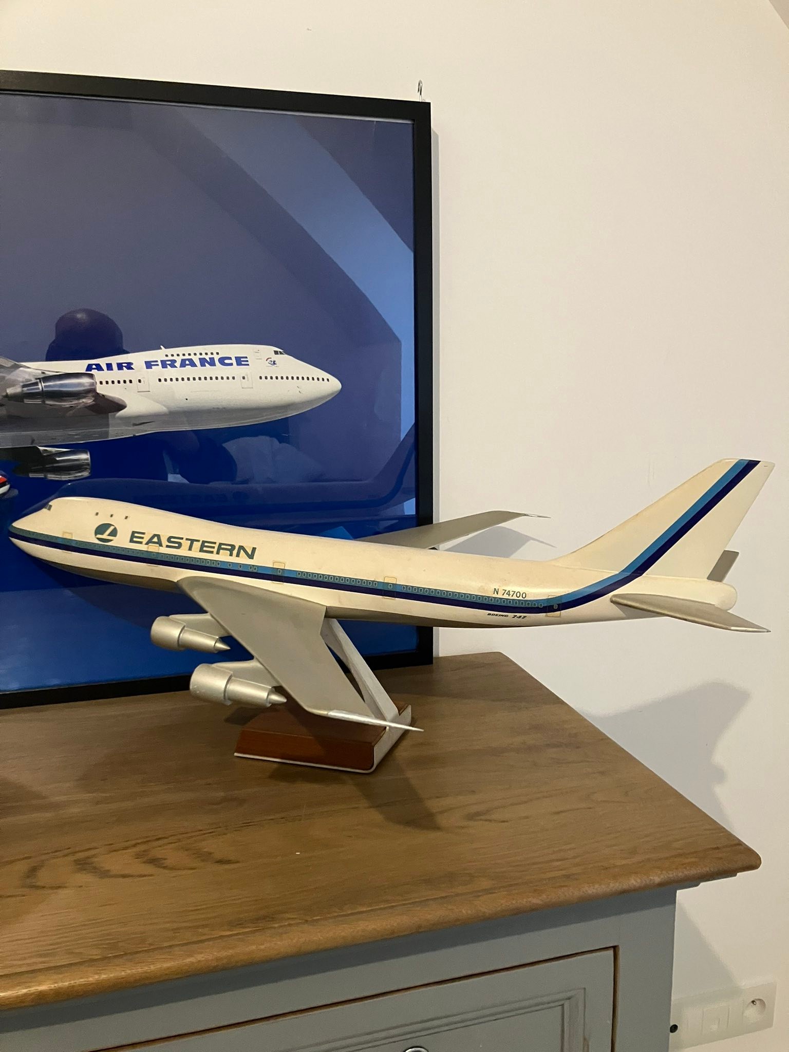 Rare 1970s Boeing 747 display models for collectors