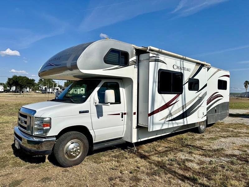 2013 Thor Motor Coach Chateau 31A - RVs & Campers - Corpus Christi ...