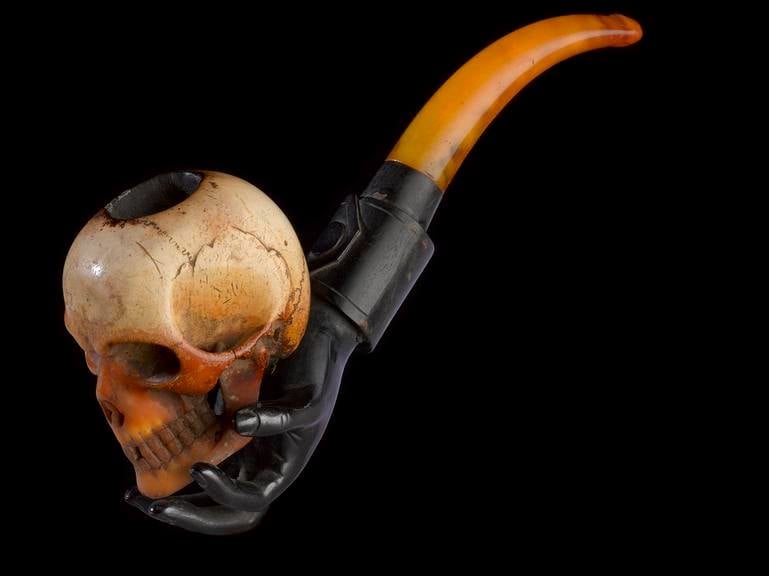skull pipe in other collectible tobacco pipes Meerschaum tobacco pipe with bowl in the form of a human skull - 1870-1910  - made in France