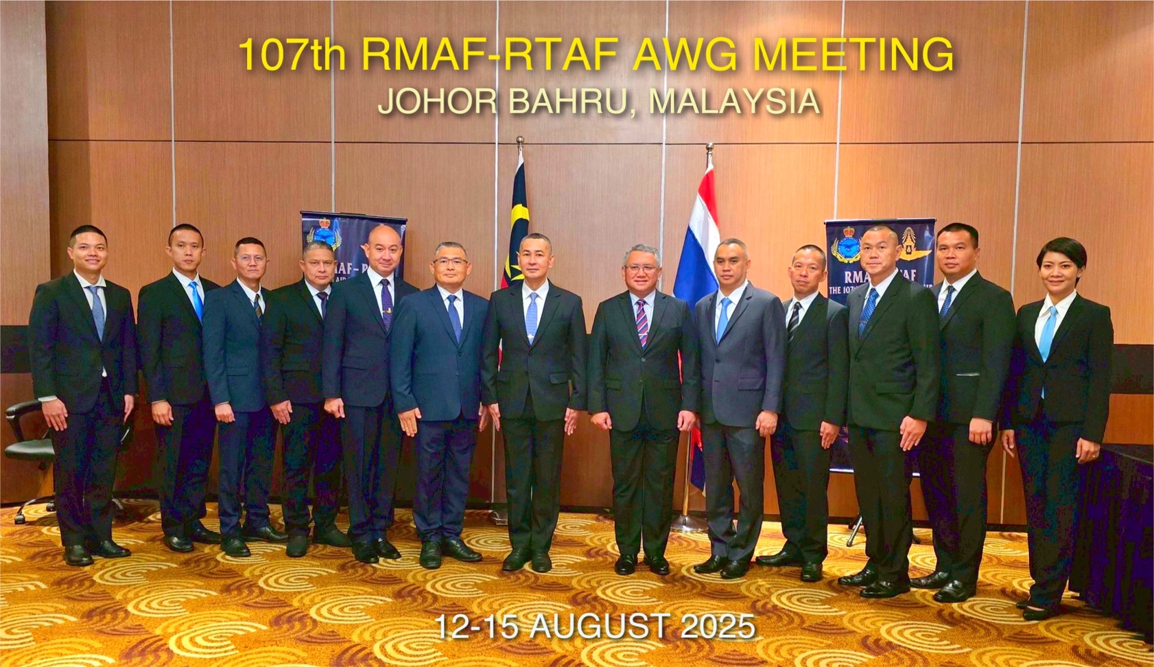 RTAF - พลอากาศโท อนุรักษ์ รมณารักษ์ และคณะฯ ร่วมกับ MAJ GEN DATO ...